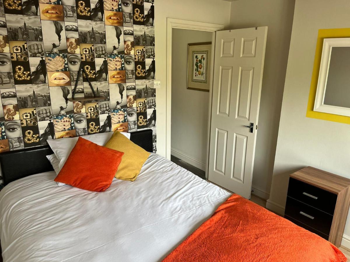 Swindon Home From Home 2 - Entercloud9Sa Esterno foto